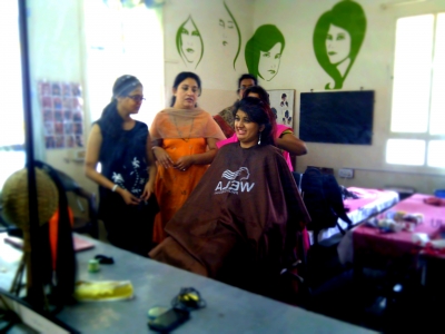 beauty-parlour-course